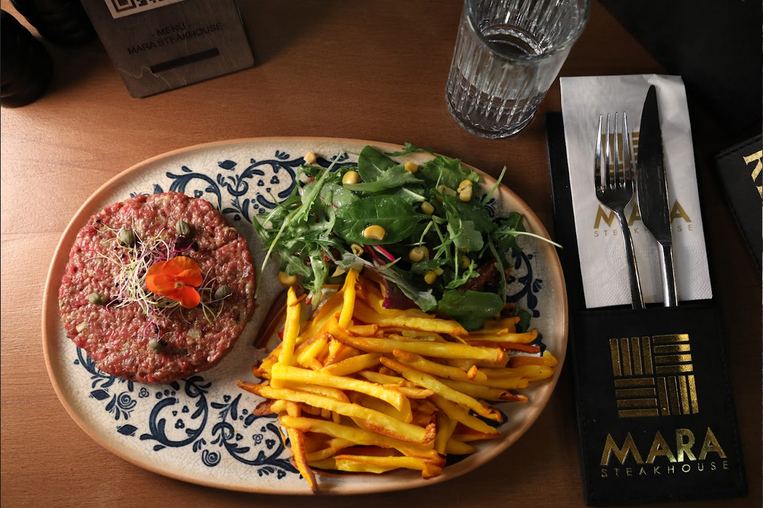 TARTARE DE BŒUF AU COUTEAU